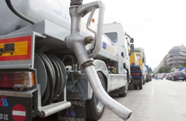 Βρετανία-Έκκληση στους οδηγούς: Μην γεμίζετε μπουκάλια νερού με καύσιμα στα βενζινάδικα