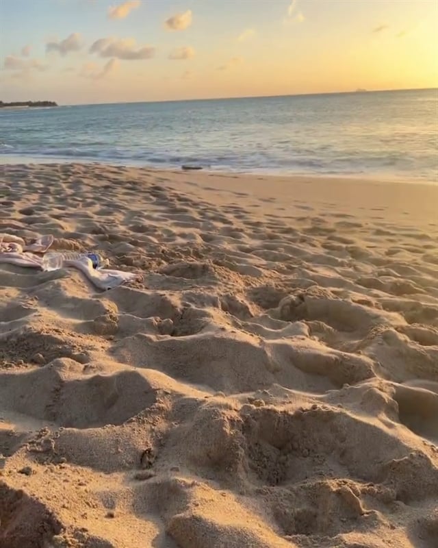 Η 47χρονη ηθοποιός έβαλε το μαγιό της και πήγε στην παραλία