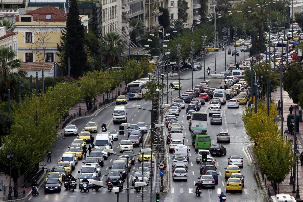 Αλλαγές στα Τέλη Κυκλοφορίας για το 2025: Νέα Πρόστιμα και Κατάργηση Δωρεάν Παρατάσεων